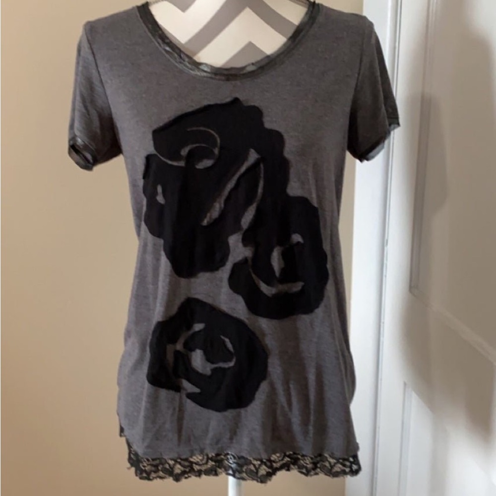 Simply Vera Vera Wang grey floral t-shirt